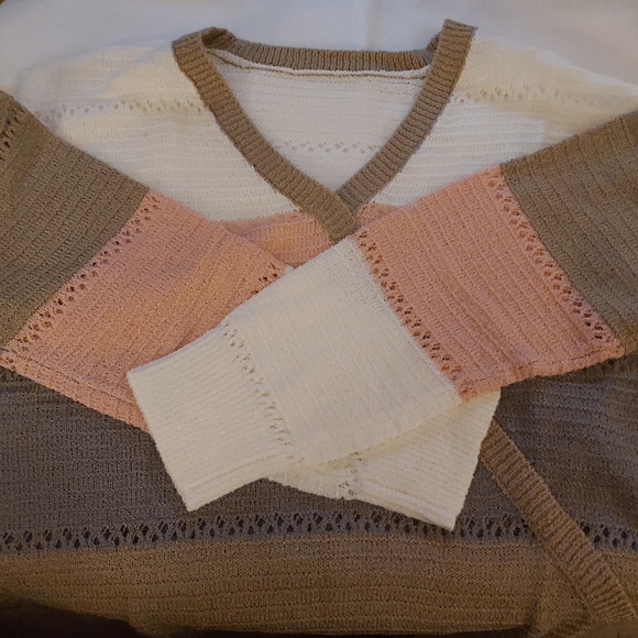 062. Multicolor Color Block Deep V Neck Wrap Sweater  Size M - Picture 4 of 14